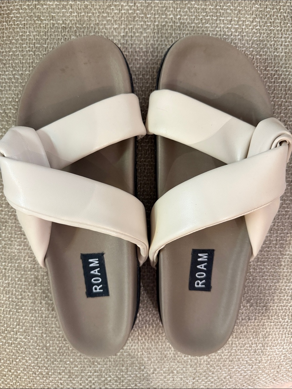 Barely Worn ROAM Women's Cream Cross-Strap Slide Sandals